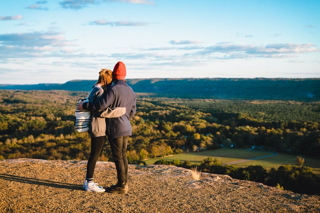Photo Couple walking