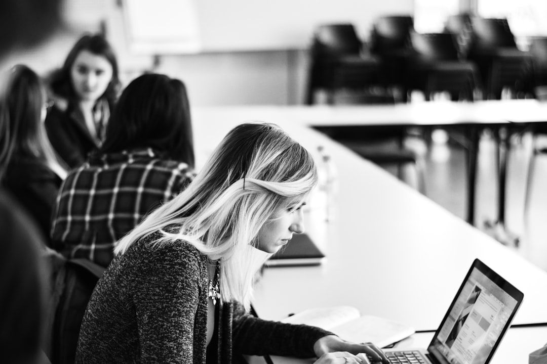 Photo Online classroom