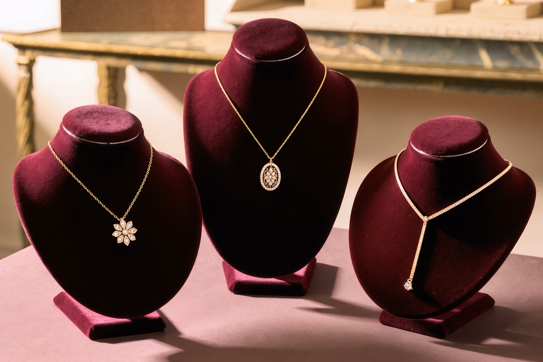 Photo Luxury chains